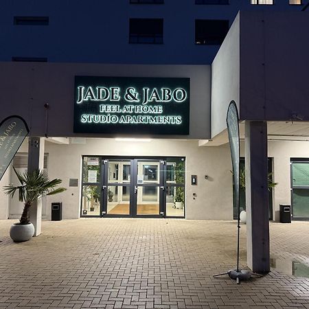 Jade & Jabo - Sehr Schoene Zimmer & Apartements Zum Wohlfuehlen Tageweise & Wochenweise Buchbar Нойс Екстер'єр фото