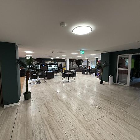 Jade & Jabo - Sehr Schoene Zimmer & Apartements Zum Wohlfuehlen Tageweise & Wochenweise Buchbar Нойс Екстер'єр фото