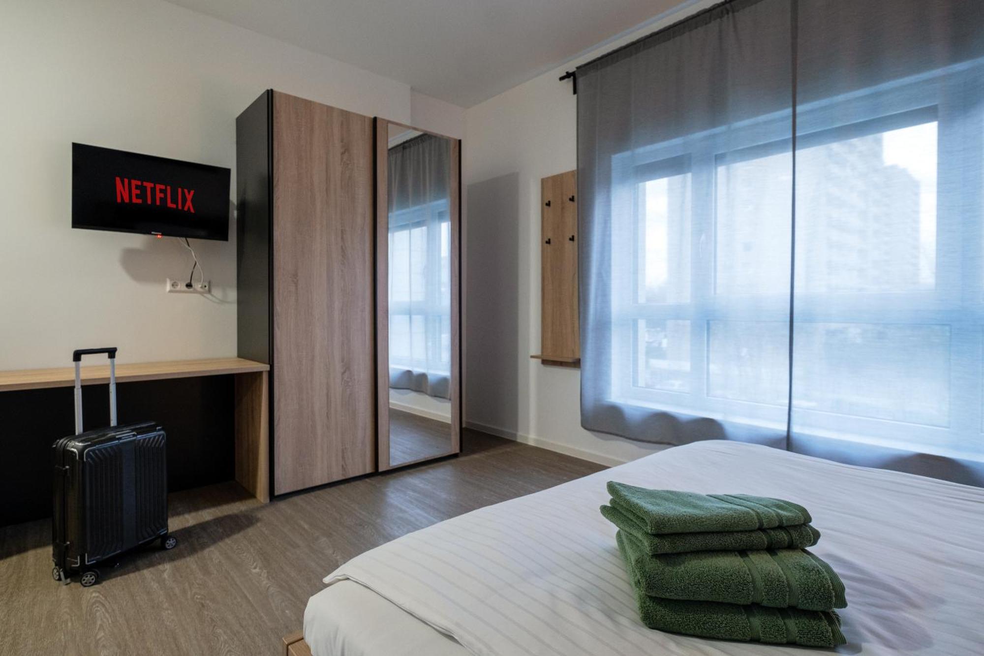 Jade & Jabo - Sehr Schoene Zimmer & Apartements Zum Wohlfuehlen Tageweise & Wochenweise Buchbar Нойс Екстер'єр фото