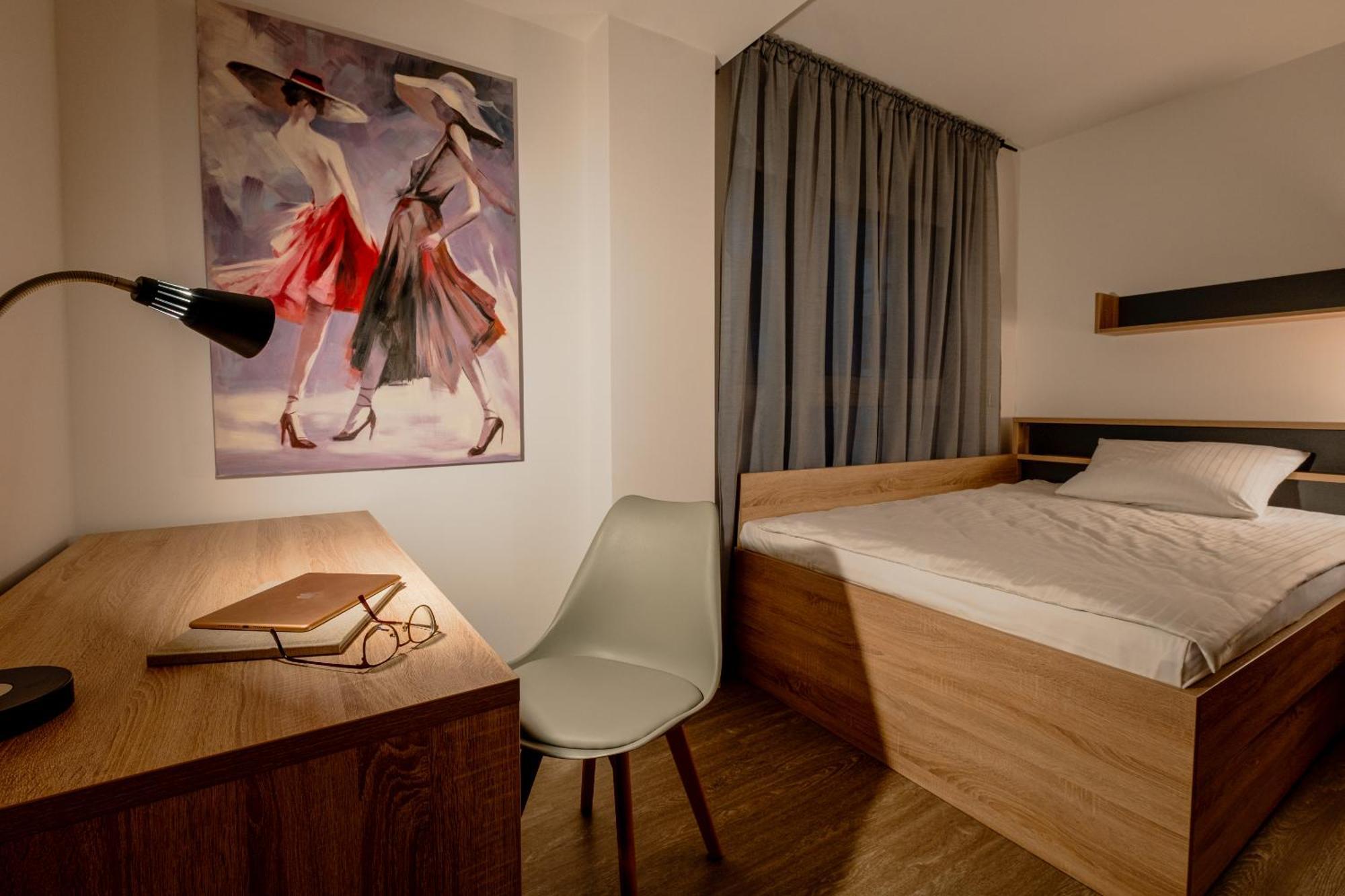 Jade & Jabo - Sehr Schoene Zimmer & Apartements Zum Wohlfuehlen Tageweise & Wochenweise Buchbar Нойс Екстер'єр фото